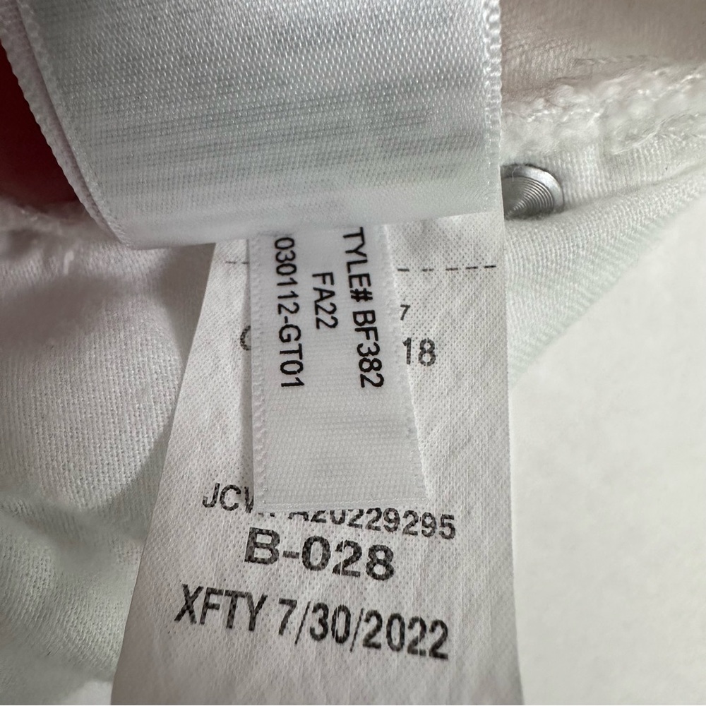 J. Crew High Rise Denim Short White 4” Size 33 BF382 NEW - Picture 8 of 10